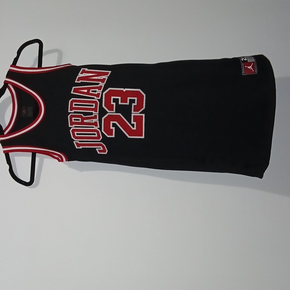Jordan 23 Girls Sleevless T Shirt Jersey Dress Black Red White Size Medium NWT - Picture 1 of 6